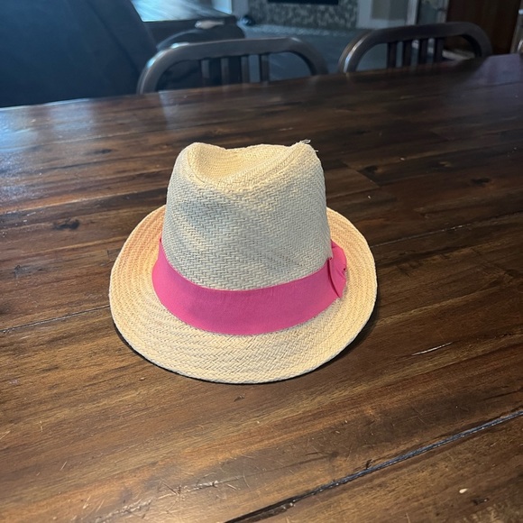 Kids Hat size small - Picture 2 of 4